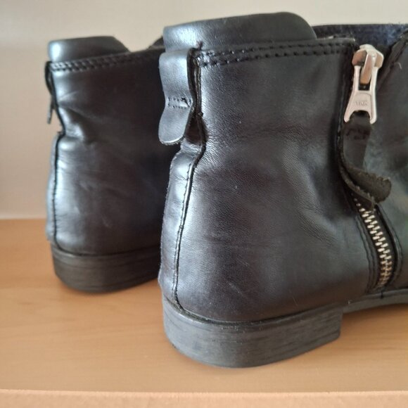 🏷️ 4/$20 - Steve Madden Black Leather Ankle Boots - Women's Size US 7M  EU 37 - Picture 3 of 5